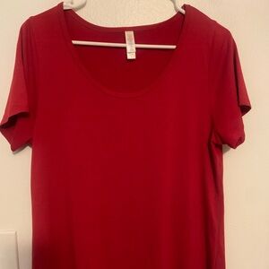 LuLaRoe Red short sleeve shirt. Size Medium M